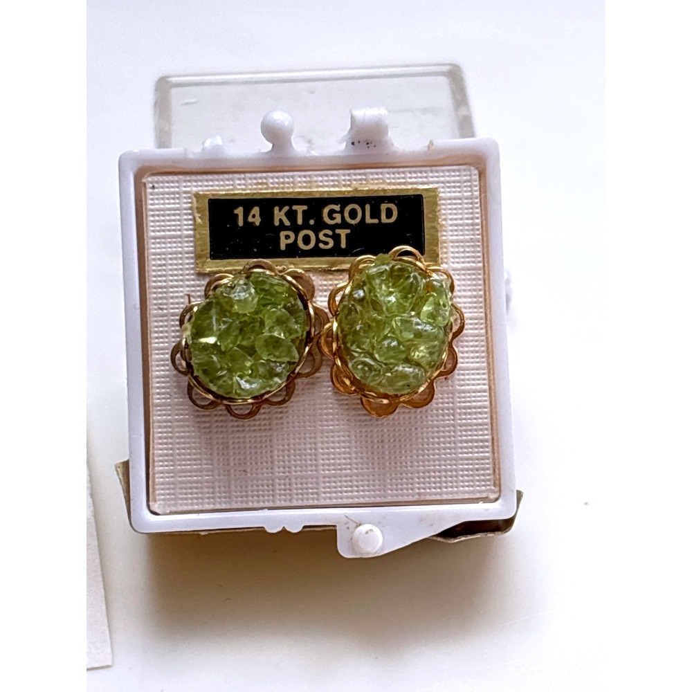 Vintage Fantasia Pacific Lava Fantasia Olivine 14K Gold Post Stud Earrings - Picture 2 of 5